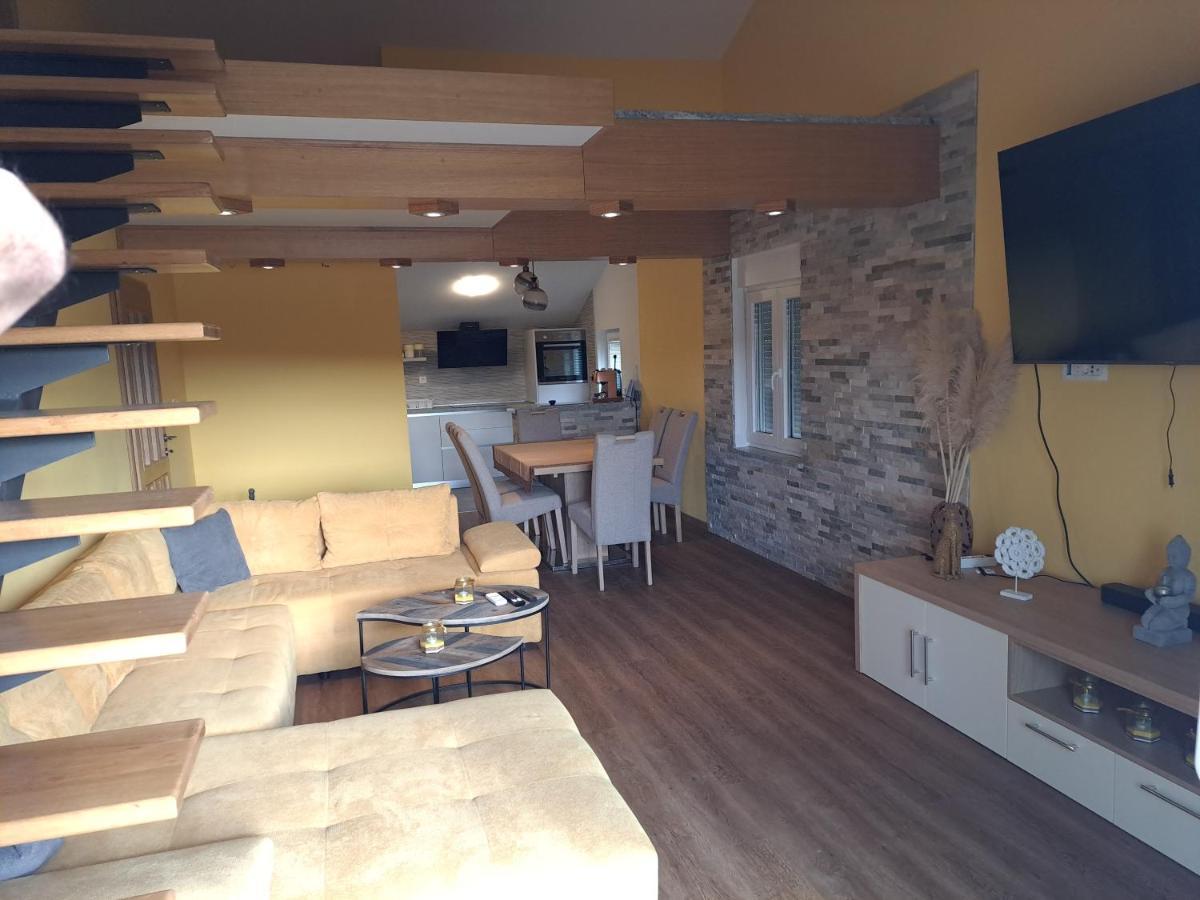 Apartman Vidas Palit Exterior photo